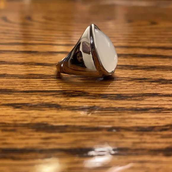 Chrome Silver Shiny Reflective Ring White Stone - Picture 2 of 3